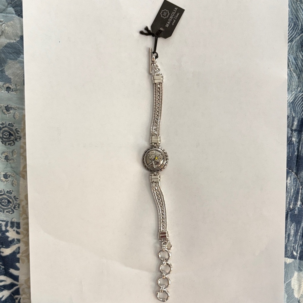 Elegant Silver Bracelet with Round Tennis Accent